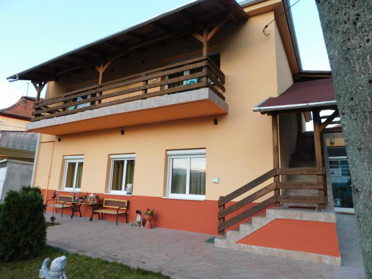 Eden Ii. Hotell Miskolc Eksteriør bilde