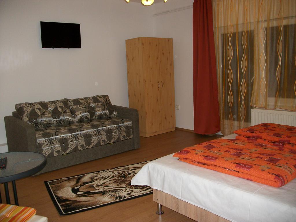 Eden Ii. Hotell Miskolc Eksteriør bilde