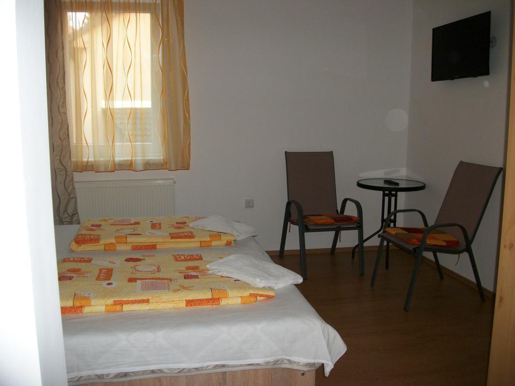 Eden Ii. Hotell Miskolc Eksteriør bilde