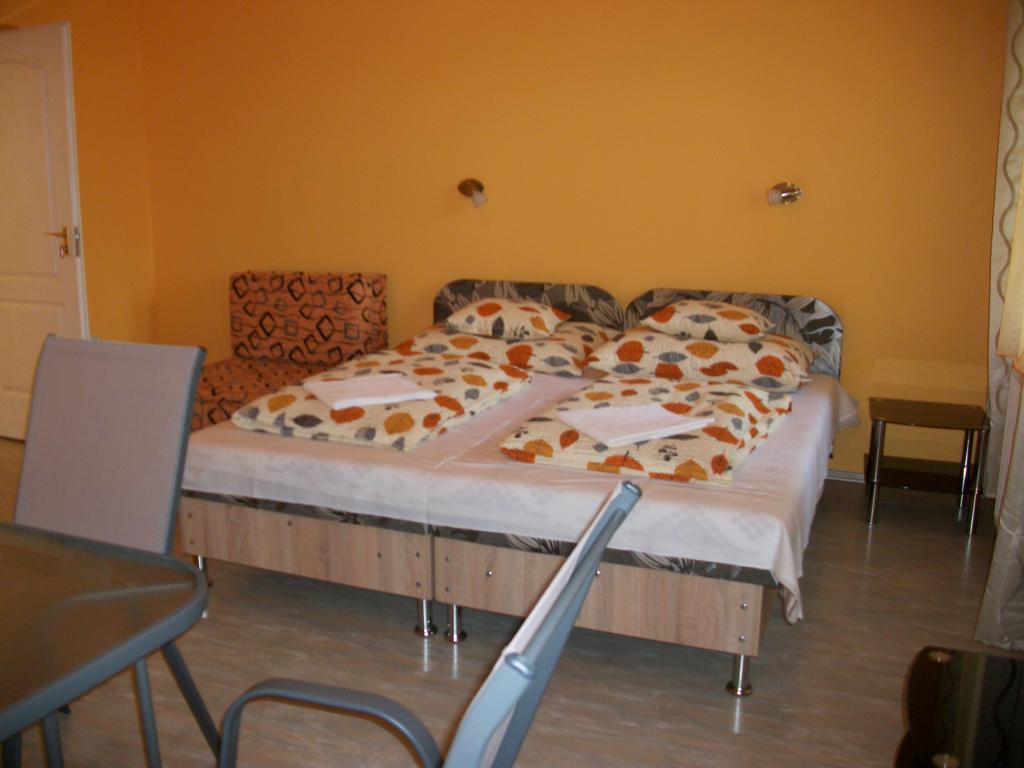 Eden Ii. Hotell Miskolc Eksteriør bilde