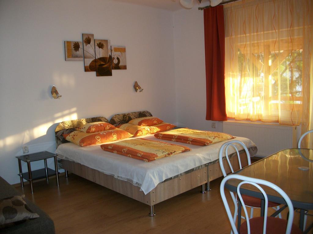 Eden Ii. Hotell Miskolc Eksteriør bilde