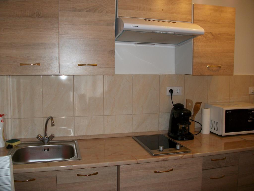 Eden Ii. Hotell Miskolc Eksteriør bilde