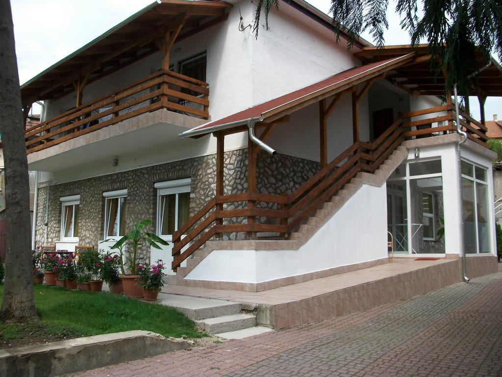Eden Ii. Hotell Miskolc Eksteriør bilde